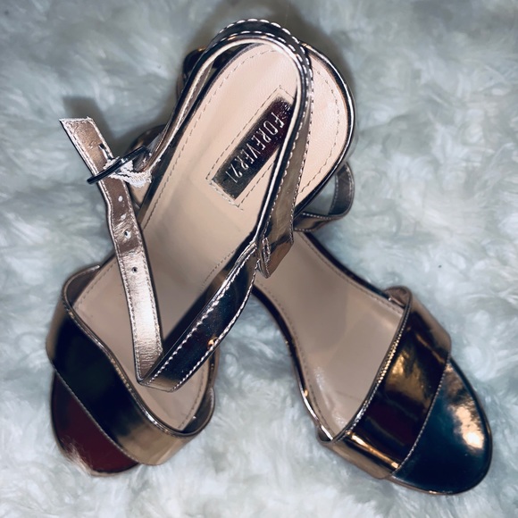 Rose gold holographic heels - Picture 2 of 2